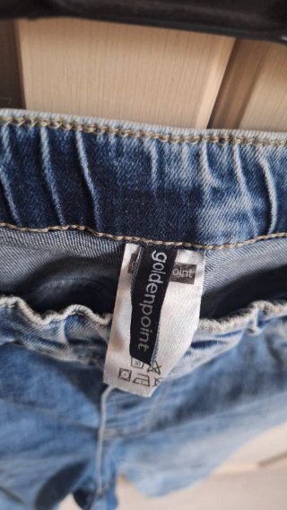 Jeggins strappati vita alta
