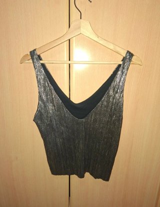Camisa plateada brillante