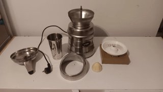 Exprimidor LOMI Mod 4 con vaso