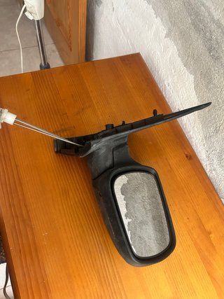 Espejo retrovisor derecho
