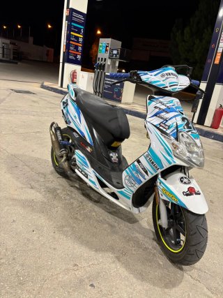 Yamaha Jog RR Azul y Blanco