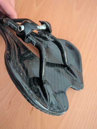 Sillín ODI X8 Carbono Impresión 3D con abrazadera