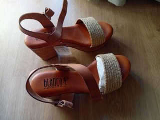 Sandalias cuña Blanca Talla 37