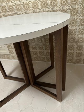 Mesa consola madera. Con alas plegables