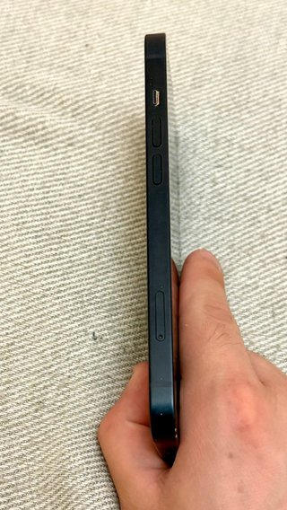 iPhone 13 Apple