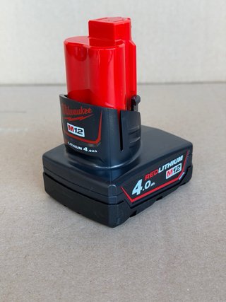 Milwaukee M12 FUEL Troncatrice FCOT-0