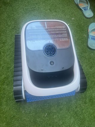 Robot Limpiafondos Piscina COVACS Ultramarine