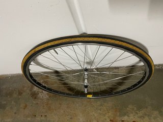 Ruedas carretera 700c shimano 600, aros mavic.