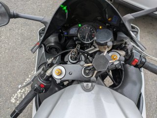 Yamaha YZF R1 Blanca y Azul