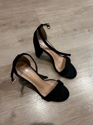 Sandalias tacón negras