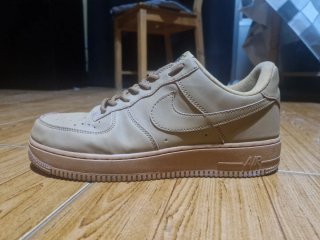 Nike Air Force 1 Beige/Marrón