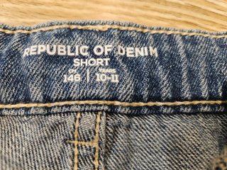 Shorts vaqueros niña desgastados
