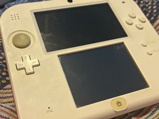 Nintendo 2DS Bianca