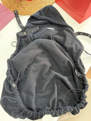 Mochila Boba con cobertor polar