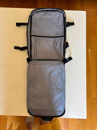 Mochila Mark Ryden Negra/Gris Nueva