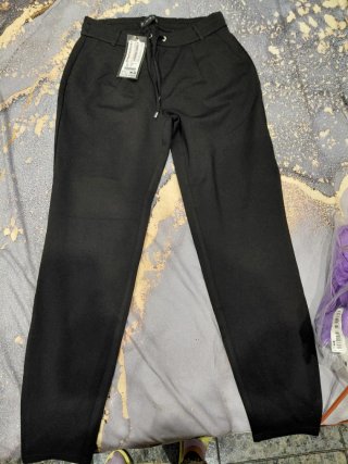 Pantalón negro