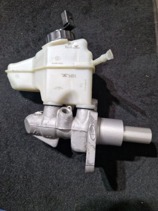 Bomba de freno Golf GTI 6