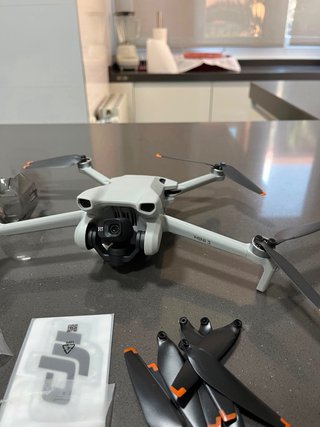DJI Mini 3 Dron + Batería