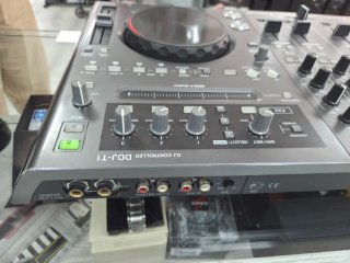 Controladora DJ Pioneer DDJ-T1 Traktor