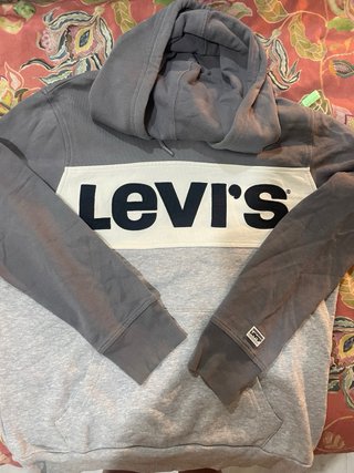 Sudadera Levi's Talla S Gris y Blanca (14-16 años)