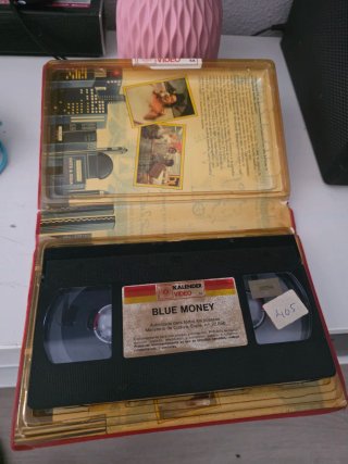 Blue Money VHS Película