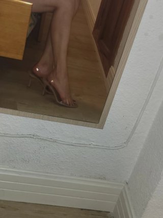 Sandalias Beige Tiras Transparentes
