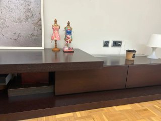 Mueble TV marrón 2.61x0.65x0.38