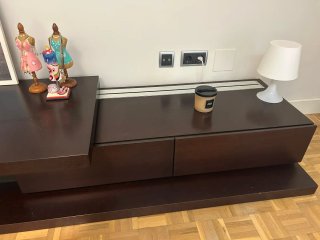 Mueble TV marrón 2.61x0.65x0.38