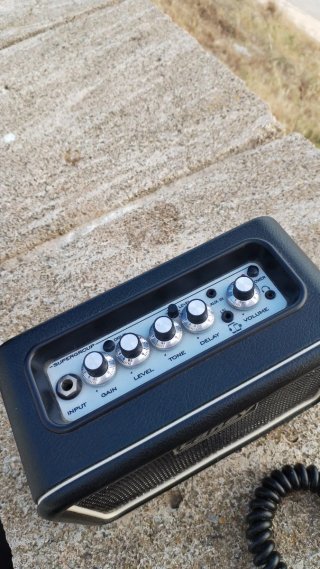 Amplificador Laney Negro/Plateado