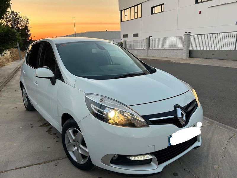 Renault Scenic 2016 - foto 1