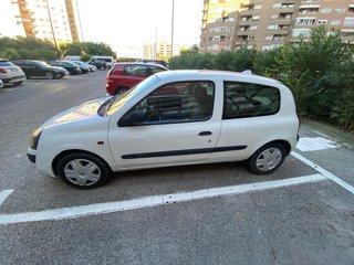 Renault Clio Blanco 2002