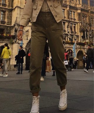 Pantalón Zara Baggy caqui Talla 34