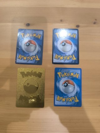 4 Cromos Pokémon: Mewtwo, Solgaleo, Blissey, Mimik
