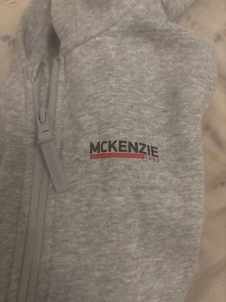 Sudadera gris con capucha McKenzie niño