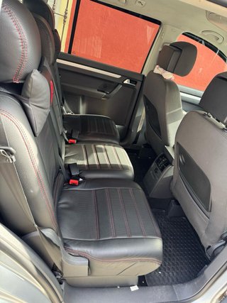Volkswagen Touran 2013