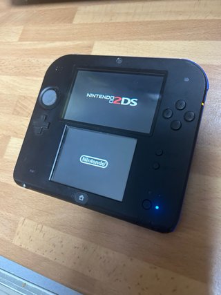 Nintendo 2DS Nera e Blu