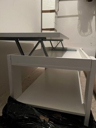 Mesa auxiliar baja maciza blanca
