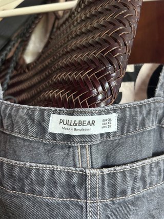 Peto vaquero Pull & Bear gris