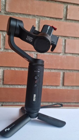 Estabilizador Gimbal Zhiyun Smooth Q2 movil
