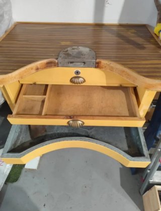 Mesa Joyero con Cajones