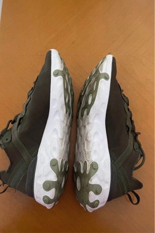 Zapatillas Nike React unisex  Verde/Blanco