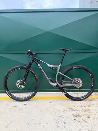 Orbea Oiz de Carbono con tija telescopica