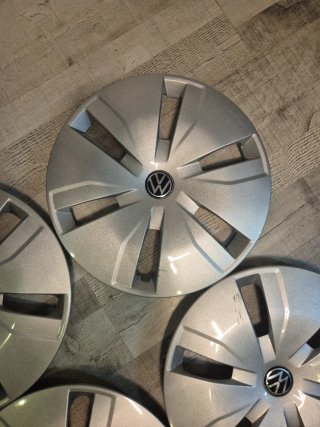 Tapacubos Volkswagen Transporter Caravelle 4 ud