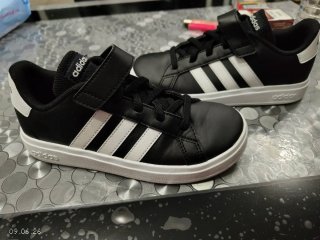 Zapatillas Adidas Gran Court 2.0  Talla 32