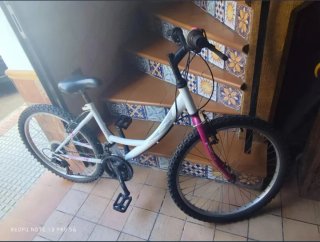 Bicicleta 24 Blanca y Rosa