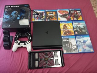 Consola PS4 Negra + 8Juegos +accesorios
