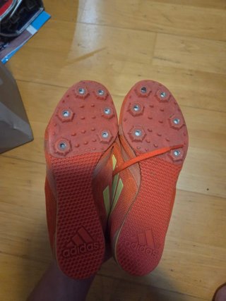 Tacos Adidas Atletismo Naranja y Amarillo