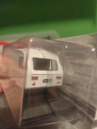 Caravana Niewiadów N126 escala 1:43