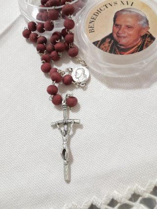 Rosario Papa Benedicto XVI