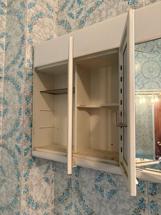 Mueble de baño con espejo